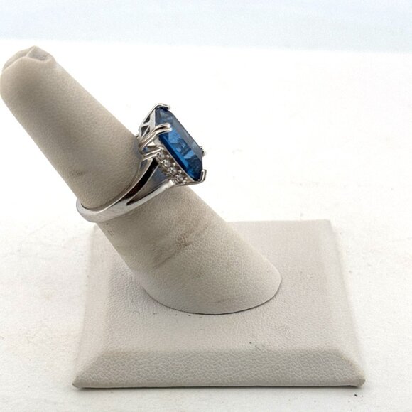Estate Sterling Silver 925 Ring Size 6 Blue Emerald Cut Stone with Accent Crysta - Picture 2 of 8
